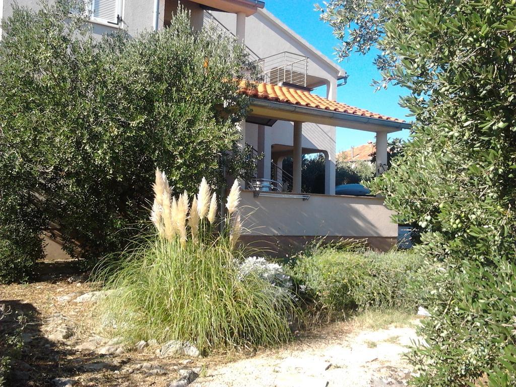 מורטר Apartments Jadranica מראה חיצוני תמונה