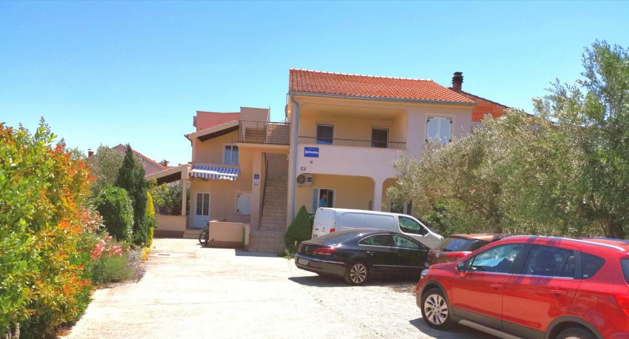 מורטר Apartments Jadranica מראה חיצוני תמונה